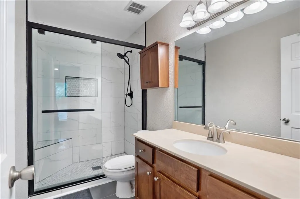 8701 Dunwoody Place Unit F, Sandy Springs, Georgia 30350, 3 Bedrooms Bedrooms, ,2 BathroomsBathrooms,Residential,Sold,8701 Dunwoody Place Unit F,7210269