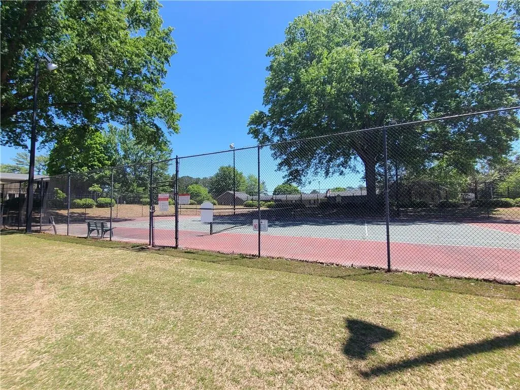 8701 Dunwoody Place Unit F, Sandy Springs, Georgia 30350, 3 Bedrooms Bedrooms, ,2 BathroomsBathrooms,Residential,Sold,8701 Dunwoody Place Unit F,7210269