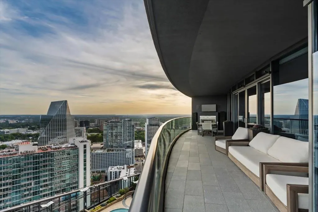 3344 Peachtree Road Ne Unit 3405, Atlanta, Georgia 30326, 2 Bedrooms Bedrooms, ,2 BathroomsBathrooms,Residential,For Sale,3344 Peachtree Road Ne Unit 3405,7588249