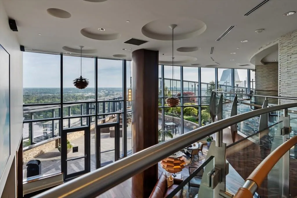 3344 Peachtree Road Ne Unit 3405, Atlanta, Georgia 30326, 2 Bedrooms Bedrooms, ,2 BathroomsBathrooms,Residential,For Sale,3344 Peachtree Road Ne Unit 3405,7588249