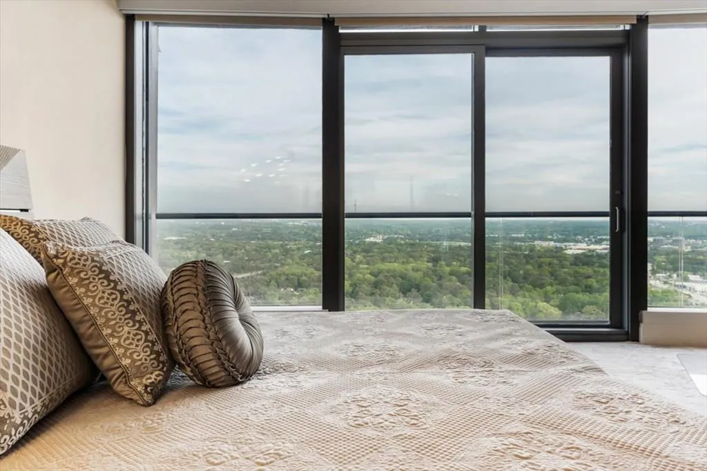 3344 Peachtree Road Ne Unit 3405, Atlanta, Georgia 30326, 2 Bedrooms Bedrooms, ,2 BathroomsBathrooms,Residential,For Sale,3344 Peachtree Road Ne Unit 3405,7588249