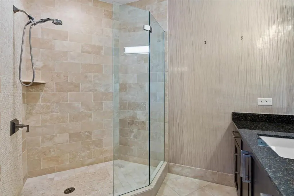 3344 Peachtree Road Ne Unit 3405, Atlanta, Georgia 30326, 2 Bedrooms Bedrooms, ,2 BathroomsBathrooms,Residential,For Sale,3344 Peachtree Road Ne Unit 3405,7588249