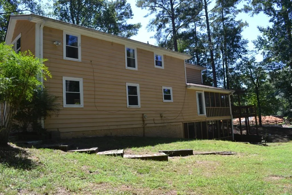 5010 Nesbit Ferry Lane, Atlanta, Georgia 30350, 3 Bedrooms Bedrooms, ,2 BathroomsBathrooms,Residential,Sold,5010 Nesbit Ferry Lane,5591514