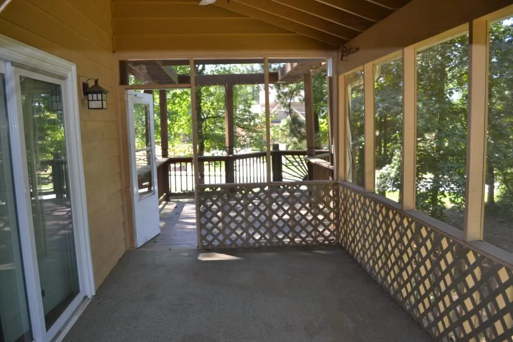 5010 Nesbit Ferry Lane, Atlanta, Georgia 30350, 3 Bedrooms Bedrooms, ,2 BathroomsBathrooms,Residential,Sold,5010 Nesbit Ferry Lane,5591514