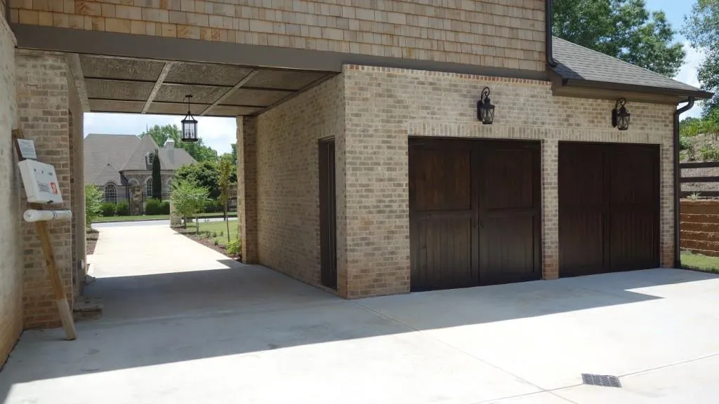 8280 Jett Ferry Road, Sandy Springs, Georgia 30350, 7 Bedrooms Bedrooms, ,5 BathroomsBathrooms,Residential,Sold,8280 Jett Ferry Road,5686534