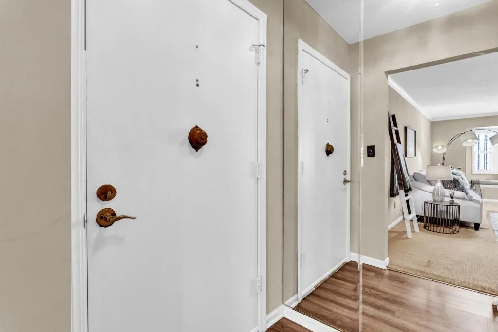 6851 Roswell Road Unit G-20, Sandy Springs, Georgia 30328, 3 Bedrooms Bedrooms, ,2 BathroomsBathrooms,Residential,Sold,6851 Roswell Road Unit G-20,7115893