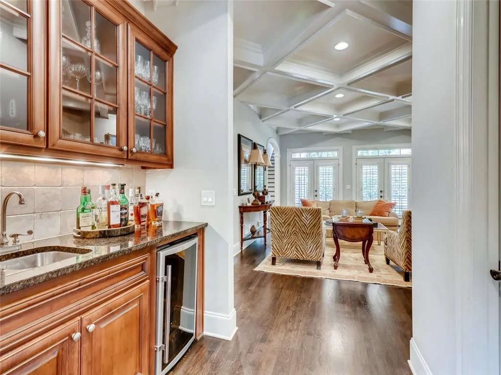 7861 Stratford Lane, Atlanta, Georgia 30350, 6 Bedrooms Bedrooms, ,6 BathroomsBathrooms,Residential,Sold,7861 Stratford Lane,6713381