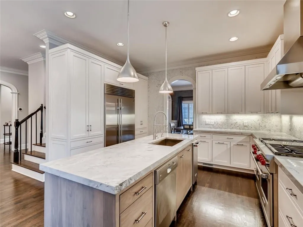 7861 Stratford Lane, Atlanta, Georgia 30350, 6 Bedrooms Bedrooms, ,6 BathroomsBathrooms,Residential,Sold,7861 Stratford Lane,6713381