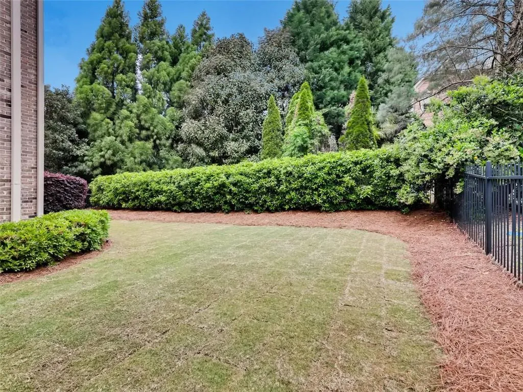7861 Stratford Lane, Atlanta, Georgia 30350, 6 Bedrooms Bedrooms, ,6 BathroomsBathrooms,Residential,Sold,7861 Stratford Lane,6713381