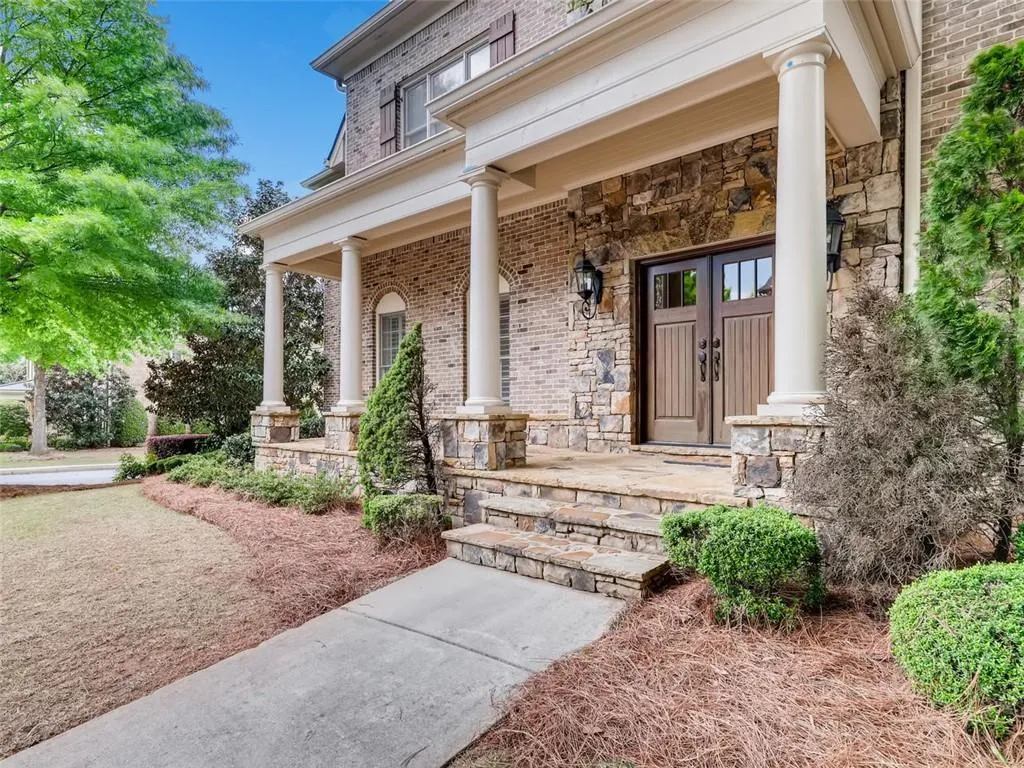 7861 Stratford Lane, Atlanta, Georgia 30350, 6 Bedrooms Bedrooms, ,6 BathroomsBathrooms,Residential,Sold,7861 Stratford Lane,6713381