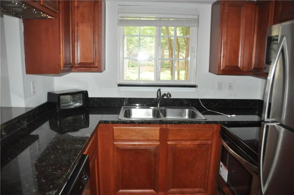 6940 Roswell Road Unit 18c, Sandy Springs, Georgia 30328, 1 Bedroom Bedrooms, ,1 BathroomBathrooms,Residential,Sold,6940 Roswell Road Unit 18c,6021211