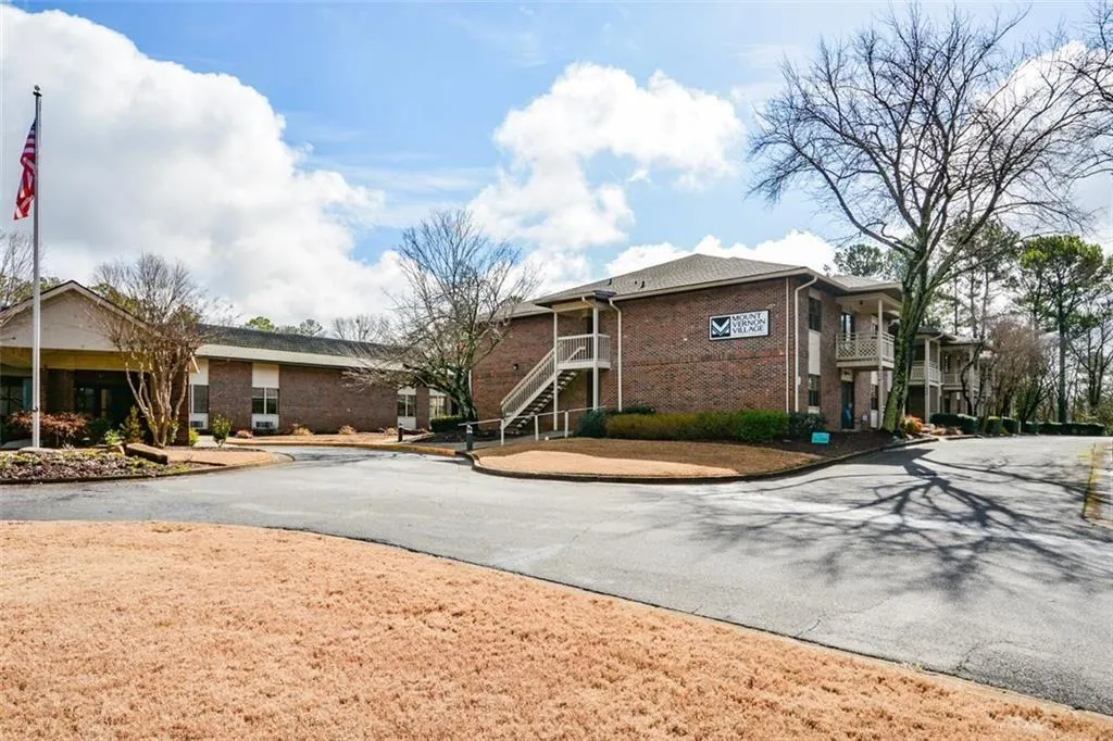 475 Mount Vernon Highway Ne Unit A-102, Sandy Springs, Georgia 30328, 1 Bedroom Bedrooms, ,1 BathroomBathrooms,Residential,For Sale,475 Mount Vernon Highway Ne Unit A-102,7647169