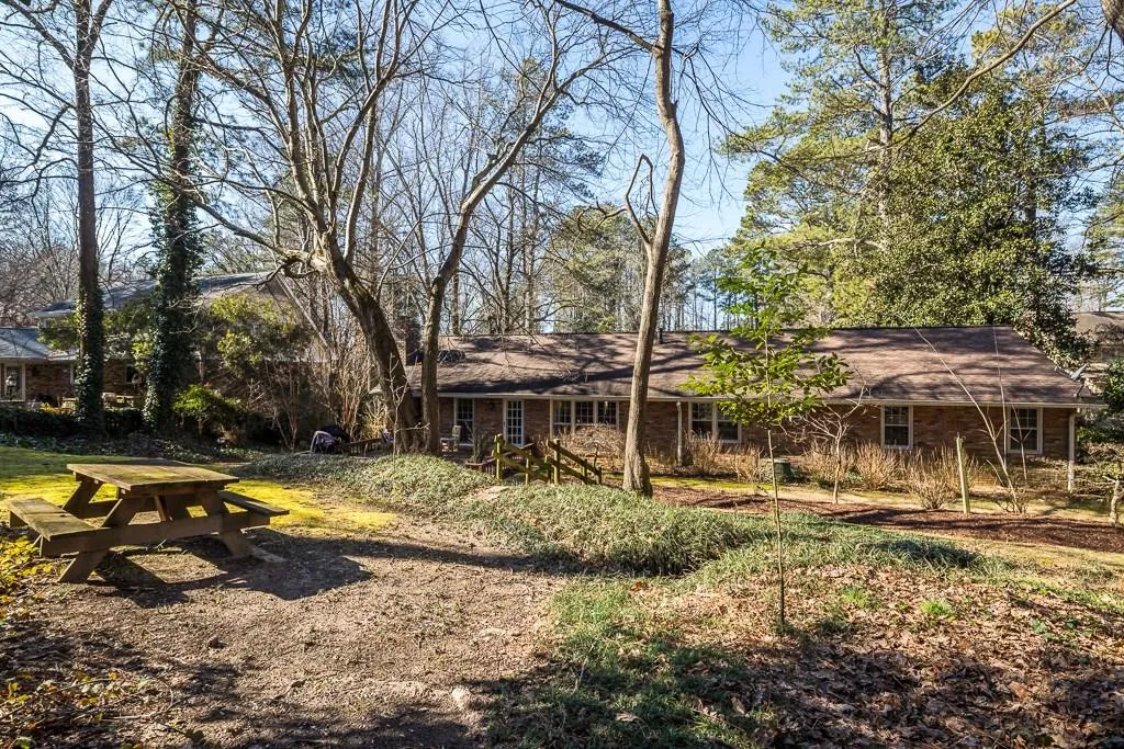 7265 Hunters Branch Drive, Sandy Springs, Georgia 30328, 4 Bedrooms Bedrooms, ,2 BathroomsBathrooms,Residential,Sold,7265 Hunters Branch Drive,5951731