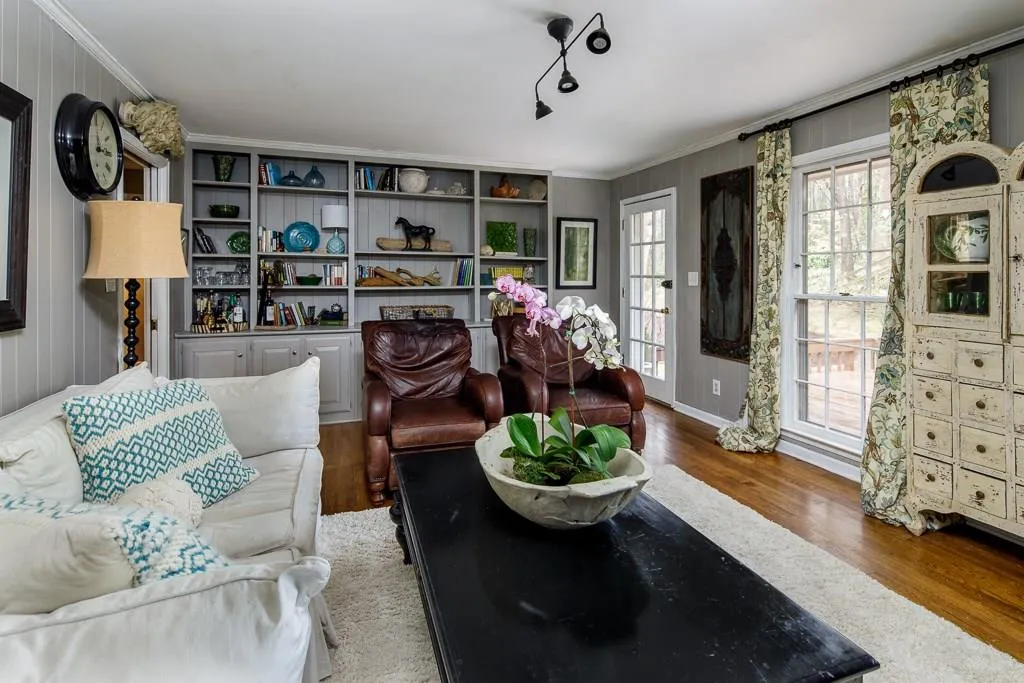 7265 Hunters Branch Drive, Sandy Springs, Georgia 30328, 4 Bedrooms Bedrooms, ,2 BathroomsBathrooms,Residential,Sold,7265 Hunters Branch Drive,5951731