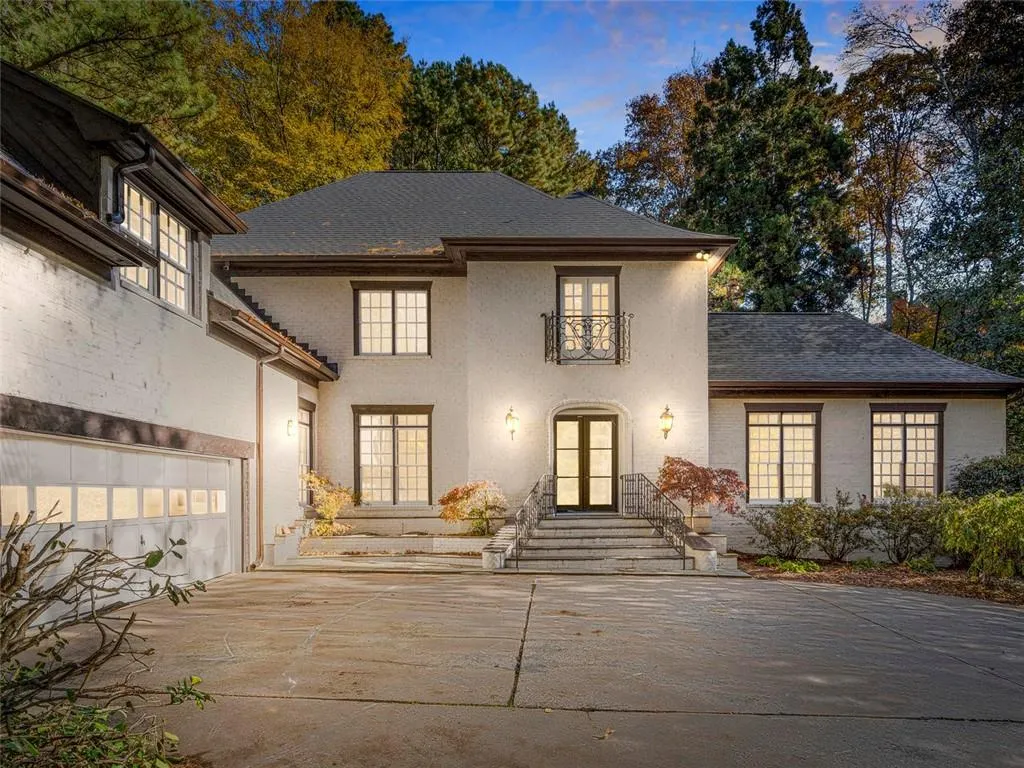6105 River Chase Circle, Sandy Springs, Georgia 30328, 5 Bedrooms Bedrooms, ,5 BathroomsBathrooms,Residential,Sold,6105 River Chase Circle,6655632
