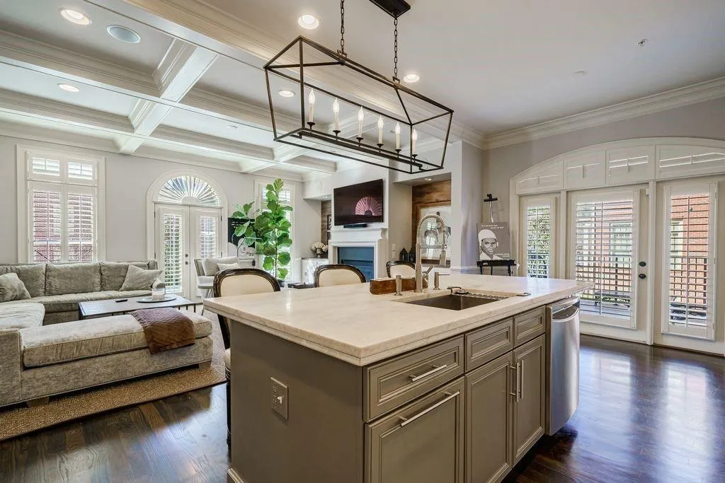 400 River Vista Drive Unit 44, Atlanta, Georgia 30339, 4 Bedrooms Bedrooms, ,4 BathroomsBathrooms,Residential,Sold,400 River Vista Drive Unit 44,6994321