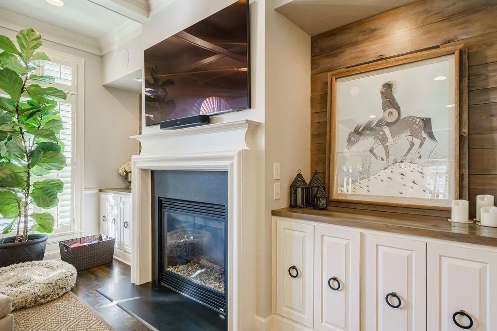 400 River Vista Drive Unit 44, Atlanta, Georgia 30339, 4 Bedrooms Bedrooms, ,4 BathroomsBathrooms,Residential,Sold,400 River Vista Drive Unit 44,6994321