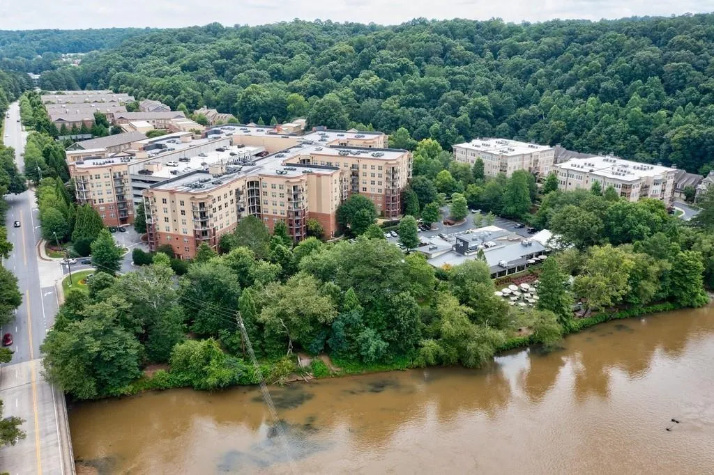 400 River Vista Drive Unit 44, Atlanta, Georgia 30339, 4 Bedrooms Bedrooms, ,4 BathroomsBathrooms,Residential,Sold,400 River Vista Drive Unit 44,6994321