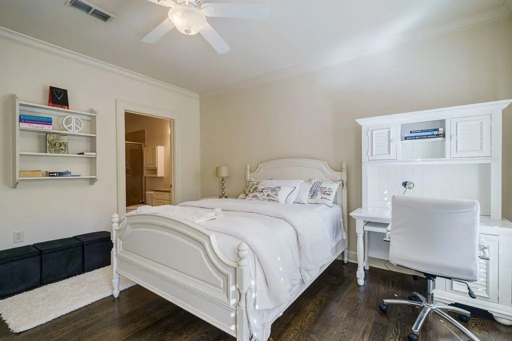 400 River Vista Drive Unit 44, Atlanta, Georgia 30339, 4 Bedrooms Bedrooms, ,4 BathroomsBathrooms,Residential,Sold,400 River Vista Drive Unit 44,6994321