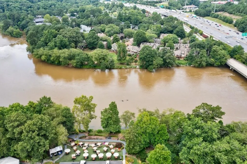 400 River Vista Drive Unit 44, Atlanta, Georgia 30339, 4 Bedrooms Bedrooms, ,4 BathroomsBathrooms,Residential,Sold,400 River Vista Drive Unit 44,6994321