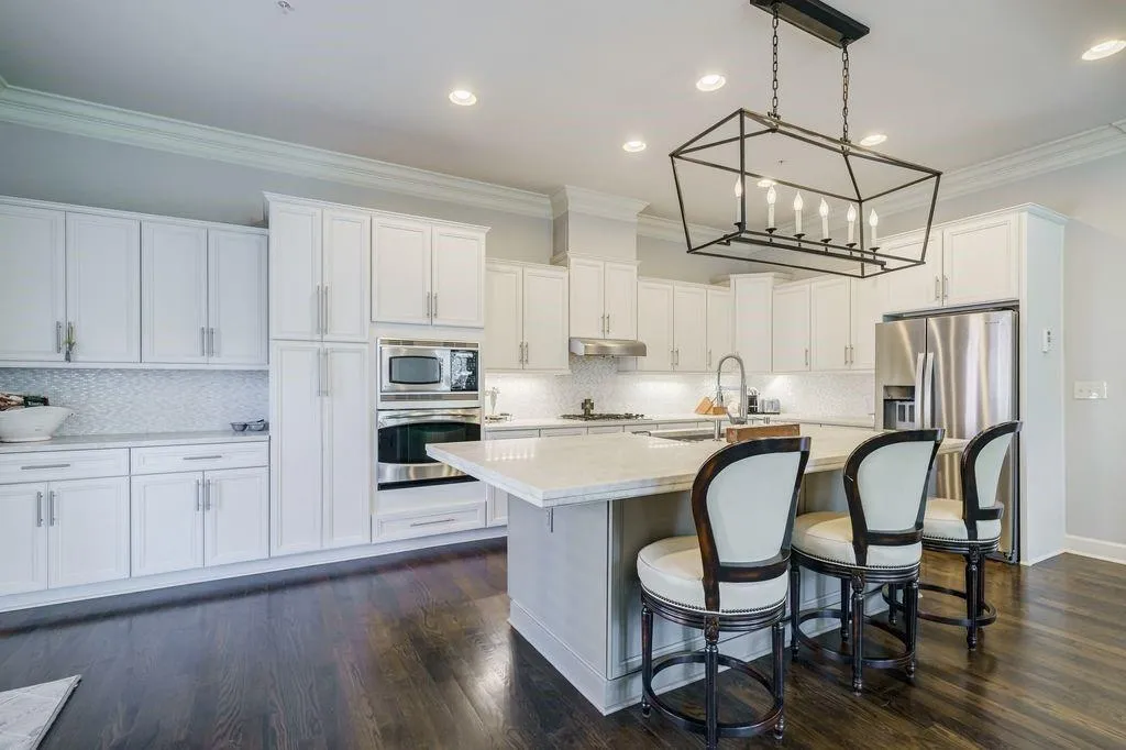 400 River Vista Drive Unit 44, Atlanta, Georgia 30339, 4 Bedrooms Bedrooms, ,4 BathroomsBathrooms,Residential,Sold,400 River Vista Drive Unit 44,6994321