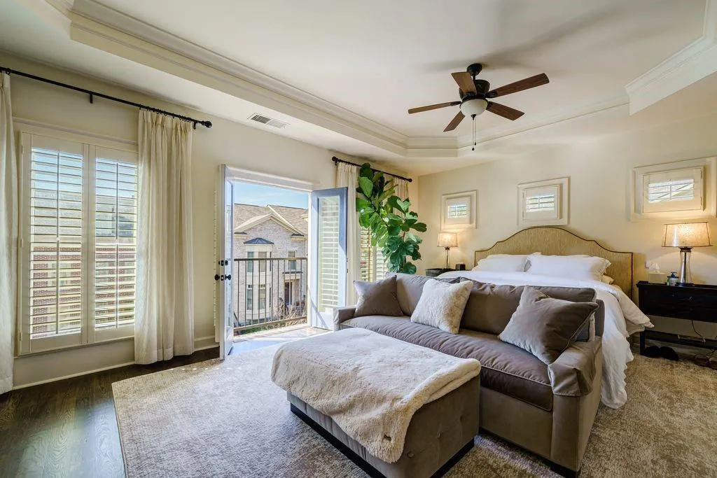 400 River Vista Drive Unit 44, Atlanta, Georgia 30339, 4 Bedrooms Bedrooms, ,4 BathroomsBathrooms,Residential,Sold,400 River Vista Drive Unit 44,6994321