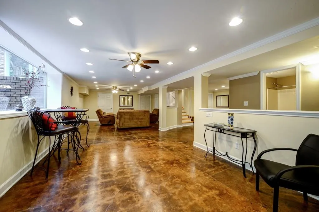 Another view of entertainment space