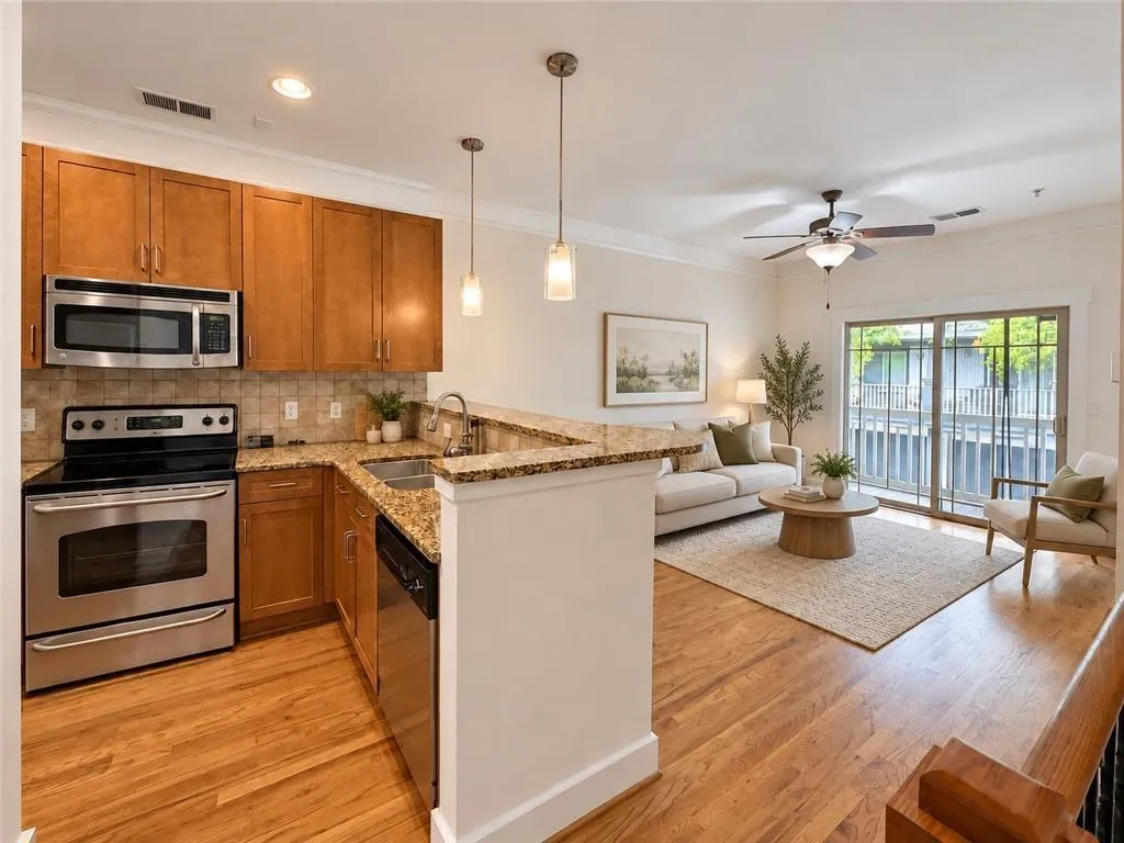 216 Semel Drive Nw Unit 360, Atlanta, Georgia 30309, 2 Bedrooms Bedrooms, 0 ,2 BathroomsBathrooms,Residential,For Sale,216 Semel Drive Nw Unit 360,7845826