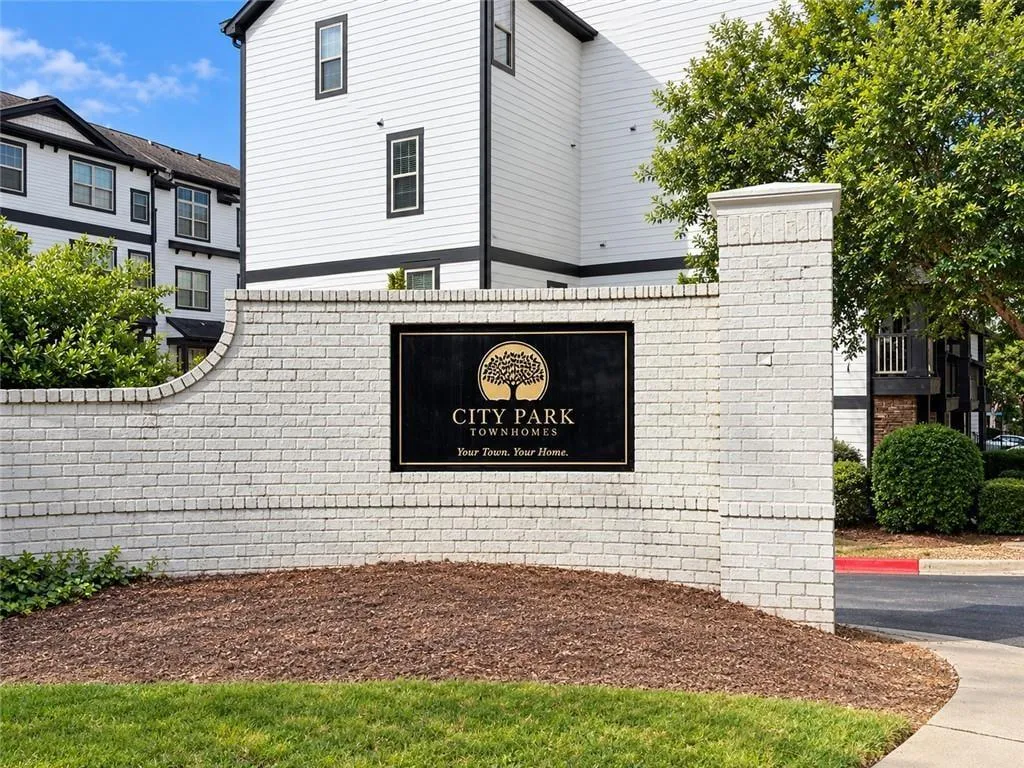 216 Semel Drive Nw Unit 360, Atlanta, Georgia 30309, 2 Bedrooms Bedrooms, 0 ,2 BathroomsBathrooms,Residential,For Sale,216 Semel Drive Nw Unit 360,7845826