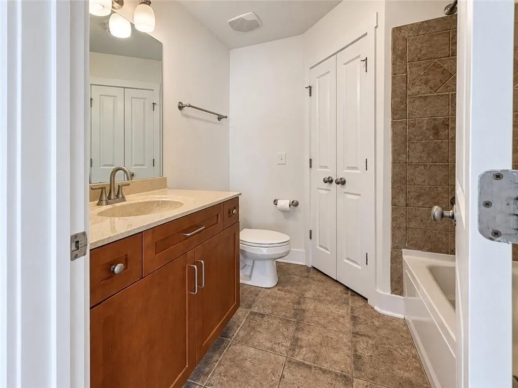 216 Semel Drive Nw Unit 360, Atlanta, Georgia 30309, 2 Bedrooms Bedrooms, 0 ,2 BathroomsBathrooms,Residential,For Sale,216 Semel Drive Nw Unit 360,7845826
