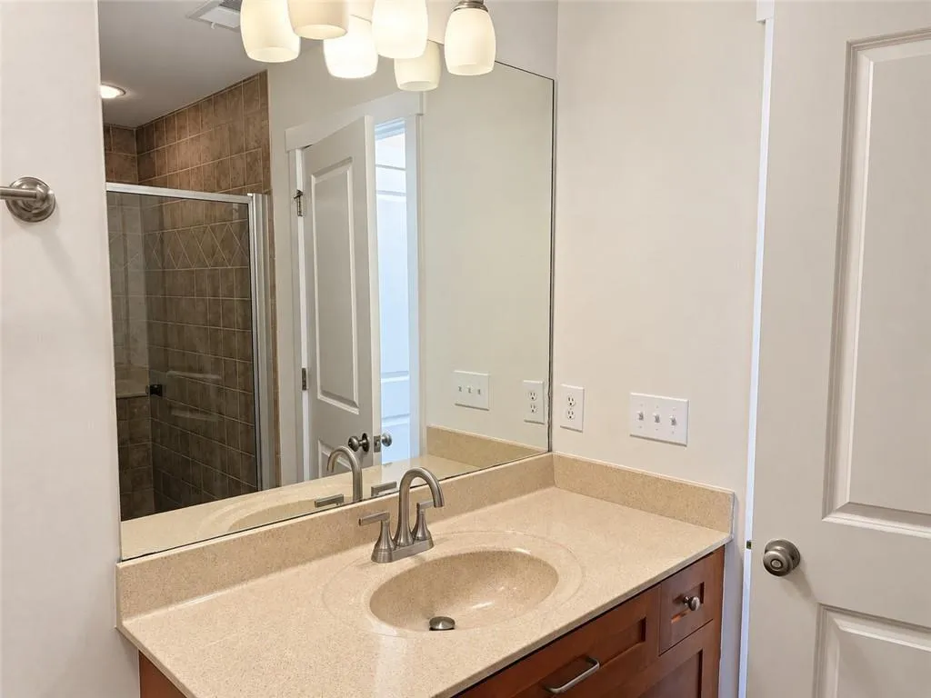 216 Semel Drive Nw Unit 360, Atlanta, Georgia 30309, 2 Bedrooms Bedrooms, 0 ,2 BathroomsBathrooms,Residential,For Sale,216 Semel Drive Nw Unit 360,7845826