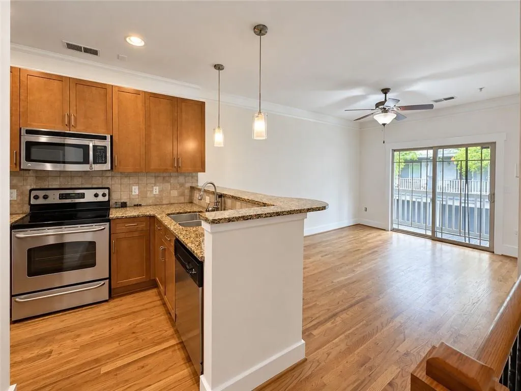 216 Semel Drive Nw Unit 360, Atlanta, Georgia 30309, 2 Bedrooms Bedrooms, 0 ,2 BathroomsBathrooms,Residential,For Sale,216 Semel Drive Nw Unit 360,7845826