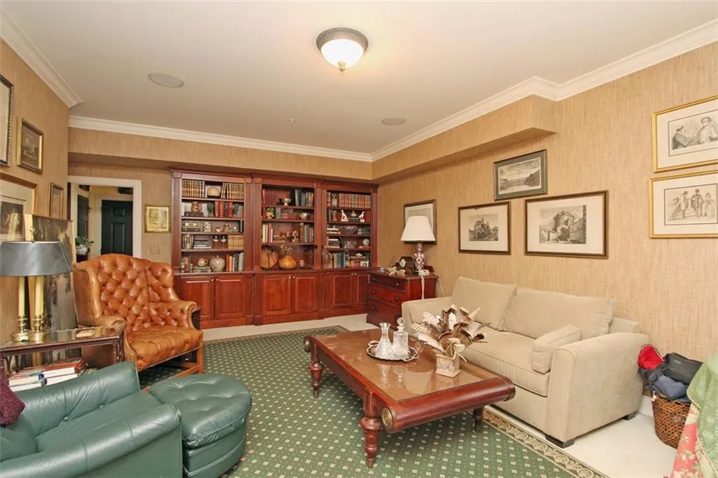 5492 Glenridge Drive Unit 500, Atlanta, Georgia 30342, 3 Bedrooms Bedrooms, ,4 BathroomsBathrooms,Residential,Sold,5492 Glenridge Drive Unit 500,5645655