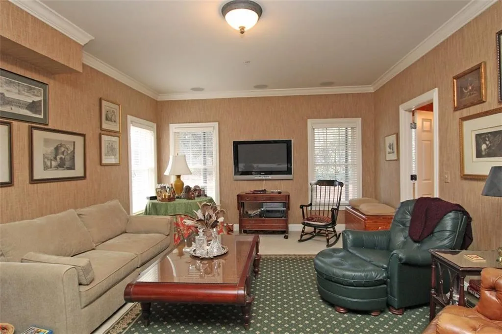 5492 Glenridge Drive Unit 500, Atlanta, Georgia 30342, 3 Bedrooms Bedrooms, ,4 BathroomsBathrooms,Residential,Sold,5492 Glenridge Drive Unit 500,5645655