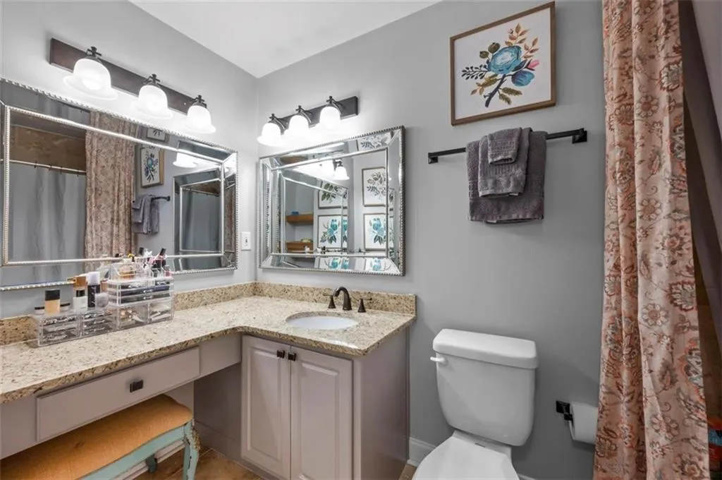 1602 Masons Creek Circle, Sandy Springs, Georgia 30350, 3 Bedrooms Bedrooms, ,2 BathroomsBathrooms,Residential,Sold,1602 Masons Creek Circle,7062549