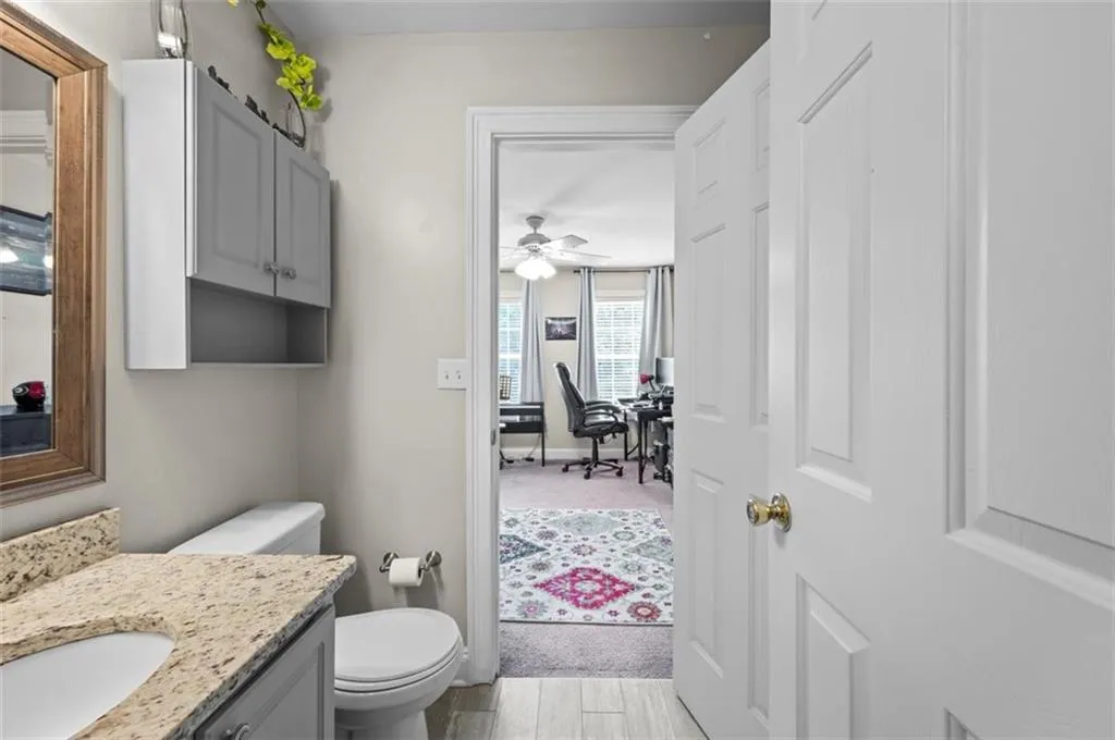 1602 Masons Creek Circle, Sandy Springs, Georgia 30350, 3 Bedrooms Bedrooms, ,2 BathroomsBathrooms,Residential,Sold,1602 Masons Creek Circle,7062549