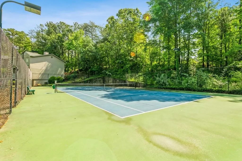 1602 Masons Creek Circle, Sandy Springs, Georgia 30350, 3 Bedrooms Bedrooms, ,2 BathroomsBathrooms,Residential,Sold,1602 Masons Creek Circle,7062549