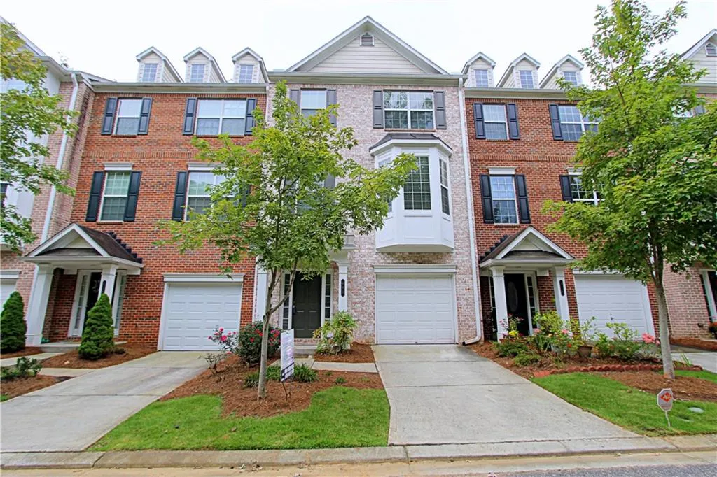 643 Coligny Court, Sandy Springs, Georgia 30350, 3 Bedrooms Bedrooms, ,3 BathroomsBathrooms,Residential,Sold,643 Coligny Court,5598331