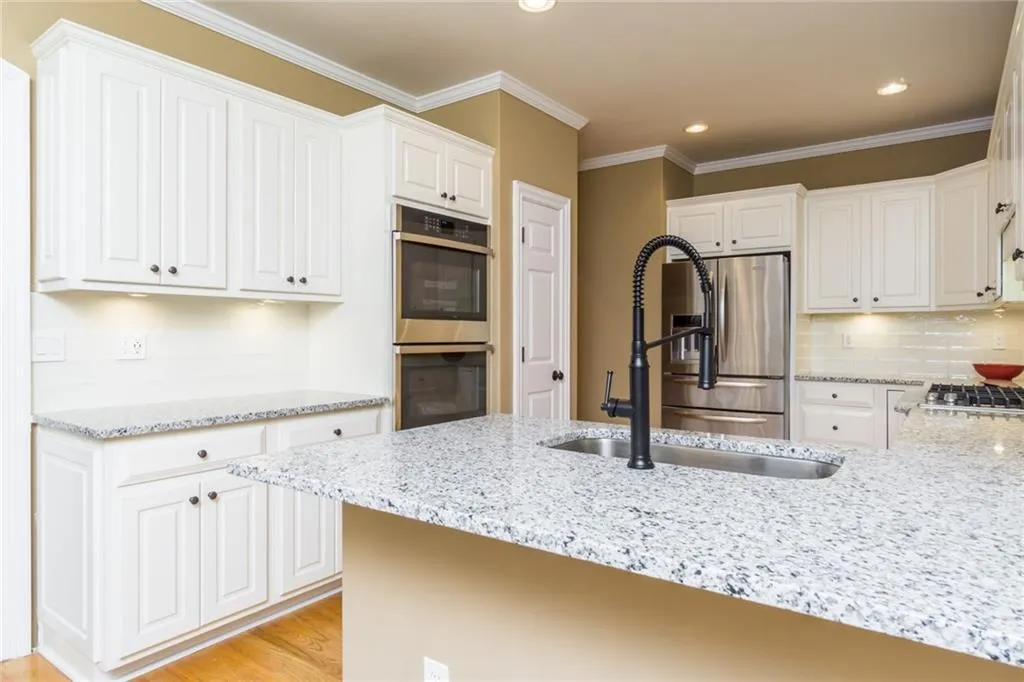 3 Carrington Way, Atlanta, Georgia 30328, 3 Bedrooms Bedrooms, ,2 BathroomsBathrooms,Residential,Sold,3 Carrington Way,6770253