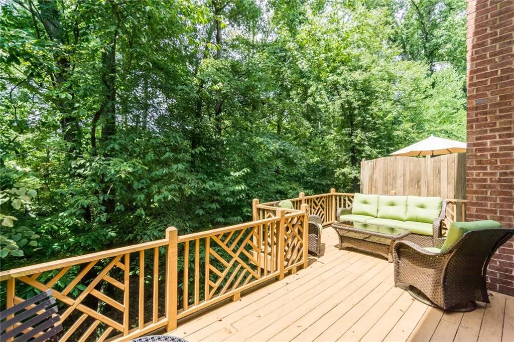 3 Carrington Way, Atlanta, Georgia 30328, 3 Bedrooms Bedrooms, ,2 BathroomsBathrooms,Residential,Sold,3 Carrington Way,6770253