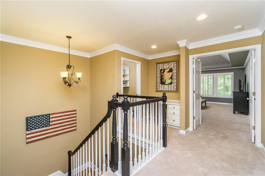 3 Carrington Way, Atlanta, Georgia 30328, 3 Bedrooms Bedrooms, ,2 BathroomsBathrooms,Residential,Sold,3 Carrington Way,6770253