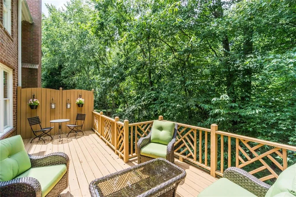 3 Carrington Way, Atlanta, Georgia 30328, 3 Bedrooms Bedrooms, ,2 BathroomsBathrooms,Residential,Sold,3 Carrington Way,6770253