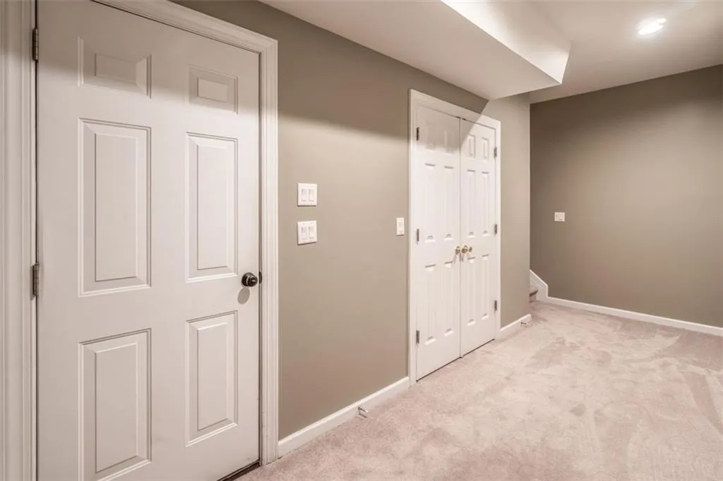 1000 Wescott Lane, Sandy Springs, Georgia 30319, 4 Bedrooms Bedrooms, ,4 BathroomsBathrooms,Residential,Sold,1000 Wescott Lane,6775779