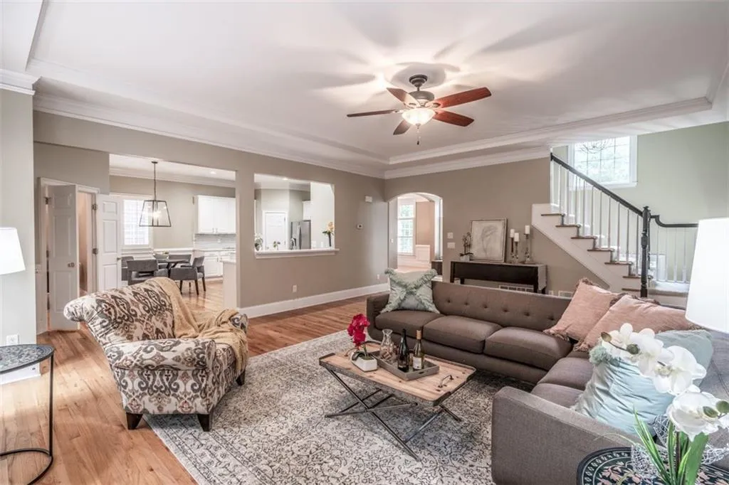 1000 Wescott Lane, Sandy Springs, Georgia 30319, 4 Bedrooms Bedrooms, ,4 BathroomsBathrooms,Residential,Sold,1000 Wescott Lane,6775779