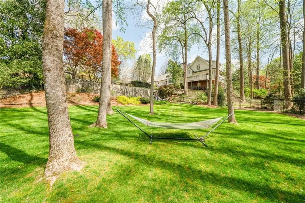 423 Tara Trail, Atlanta, Georgia 30327, 5 Bedrooms Bedrooms, ,4 BathroomsBathrooms,Residential,For Sale,423 Tara Trail,7745589