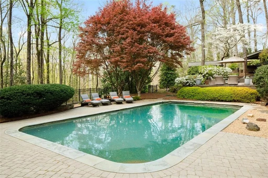 423 Tara Trail, Atlanta, Georgia 30327, 5 Bedrooms Bedrooms, ,4 BathroomsBathrooms,Residential,For Sale,423 Tara Trail,7745589