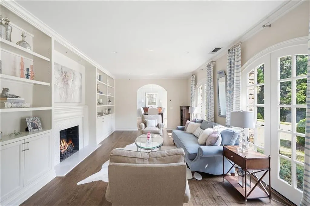 423 Tara Trail, Atlanta, Georgia 30327, 5 Bedrooms Bedrooms, ,4 BathroomsBathrooms,Residential,For Sale,423 Tara Trail,7745589