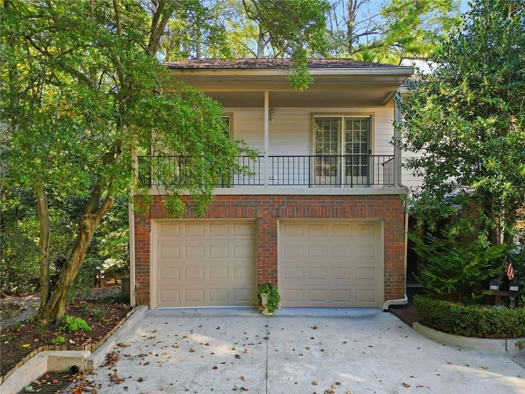 306 Brandywine Circle, Sandy Springs, Georgia 30350, 3 Bedrooms Bedrooms, ,2 BathroomsBathrooms,Residential,For Sale,306 Brandywine Circle,7671109
