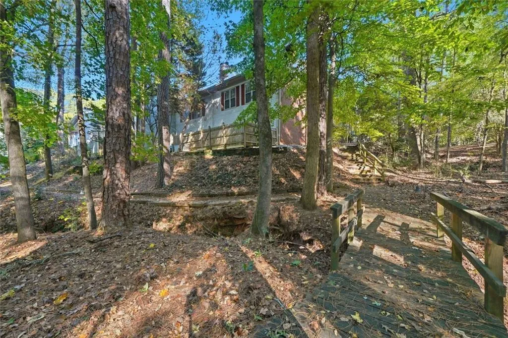 306 Brandywine Circle, Sandy Springs, Georgia 30350, 3 Bedrooms Bedrooms, ,2 BathroomsBathrooms,Residential,For Sale,306 Brandywine Circle,7671109