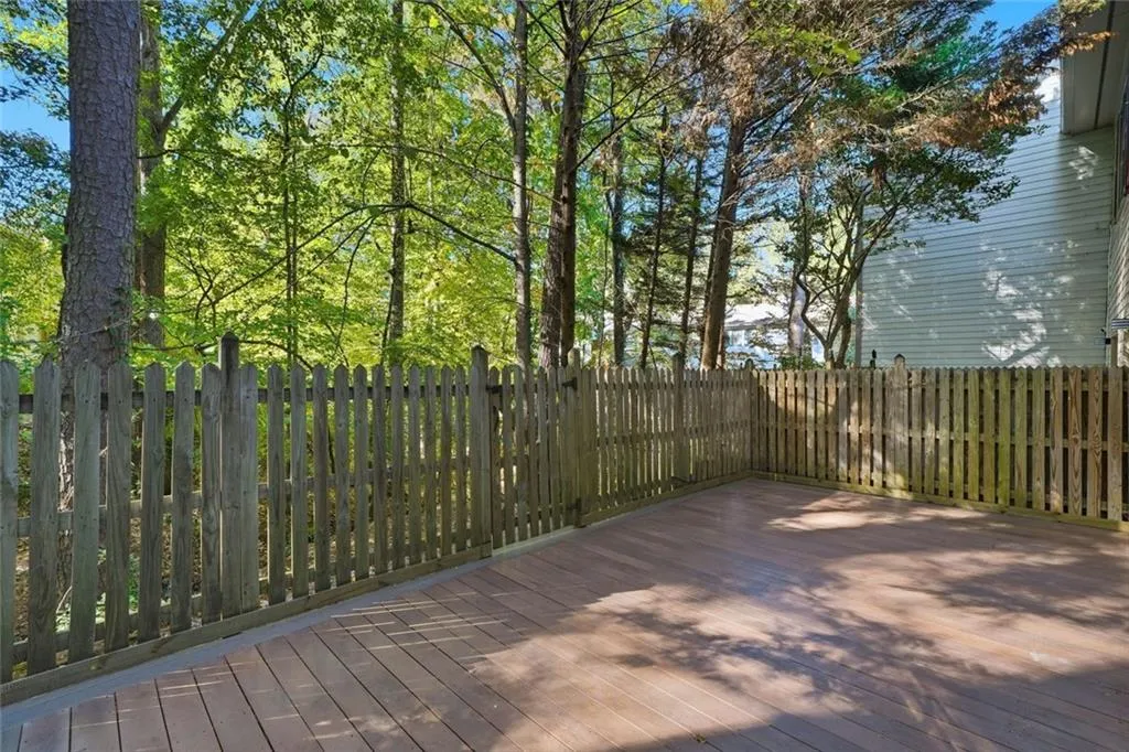 306 Brandywine Circle, Sandy Springs, Georgia 30350, 3 Bedrooms Bedrooms, ,2 BathroomsBathrooms,Residential,For Sale,306 Brandywine Circle,7671109